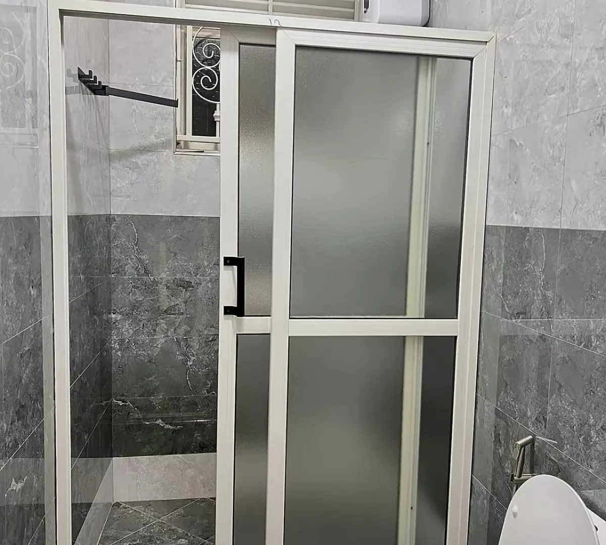 Lee Executive Suite8 Καμπάλα Διαμέρισμα